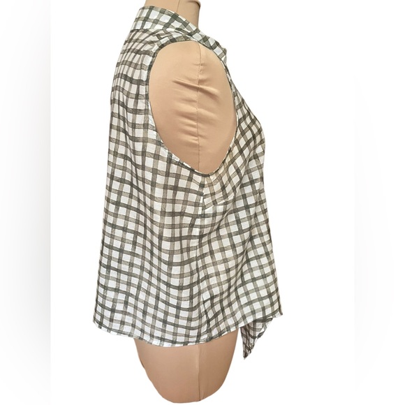 Talbots petite medium silk blend sleeveless tie front blouse. Preloved - Picture 3 of 6